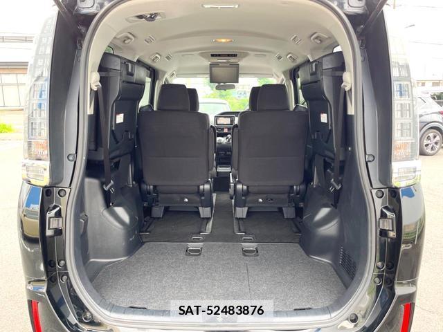 Toyota VOXY 2015-03 7867084-9