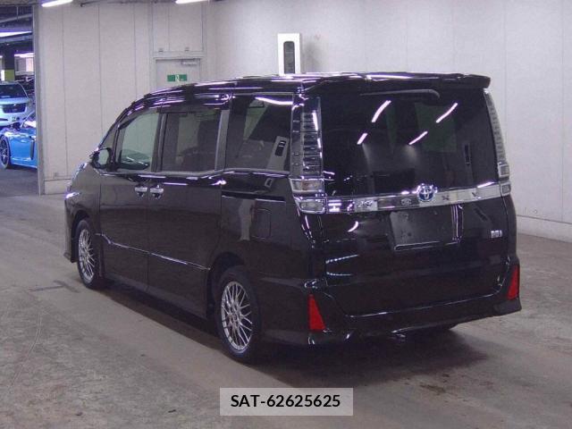 Toyota VOXY 2019-08 7867305-1