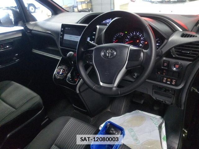 Toyota VOXY 2020-07 7867306-2