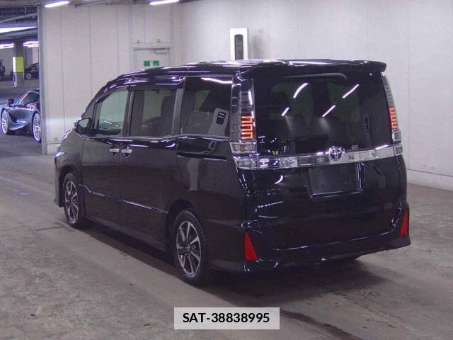 Toyota VOXY 2020-11 7867319-1