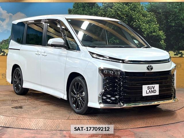 Toyota VOXY 2026-05 7867600-16