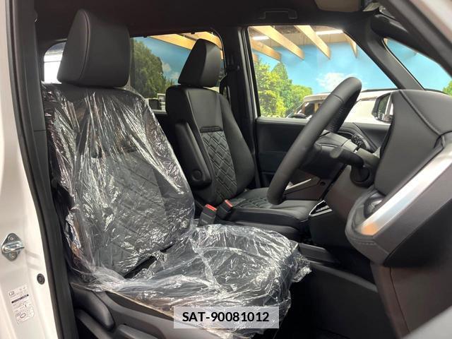 Toyota VOXY 2026-05 7867601-8