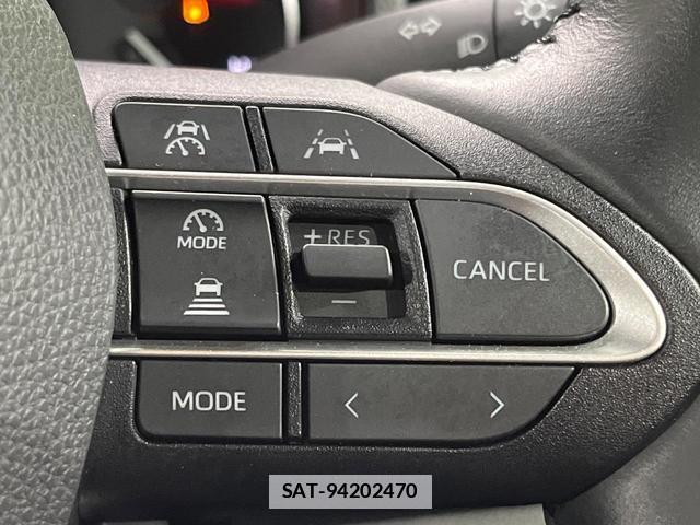 Toyota VOXY 2023-07 7867874-2