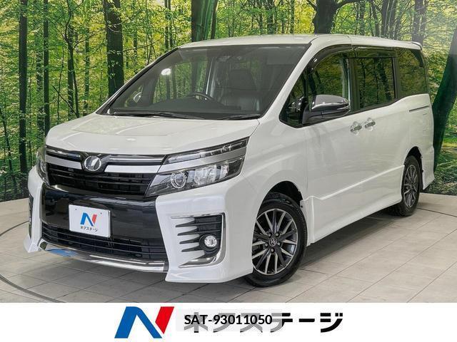 Toyota VOXY 2017-06 7867946-0