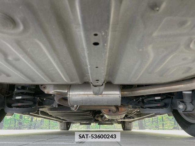 Toyota VOXY 2017-06 7867958-18