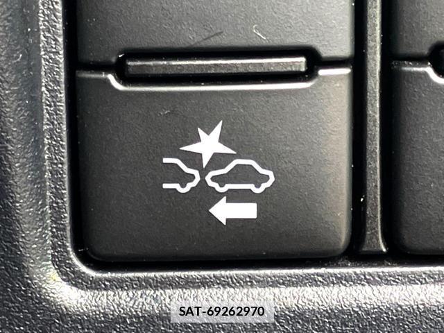 Toyota VOXY 2020-01 7868167-5