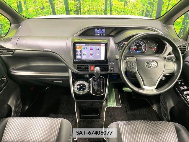 Toyota VOXY 2018-06 7868280-1