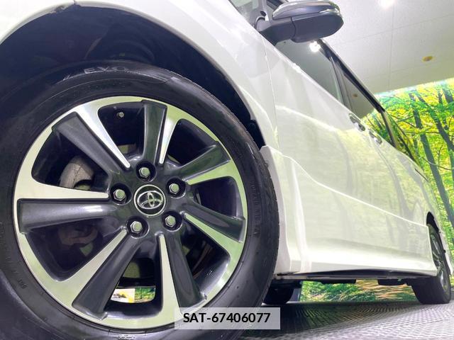 Toyota VOXY 2018-06 7868280-14