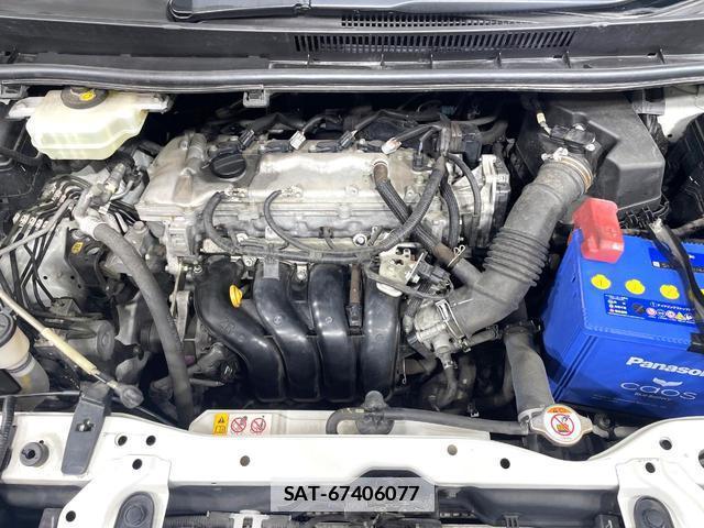 Toyota VOXY 2018-06 7868280-17