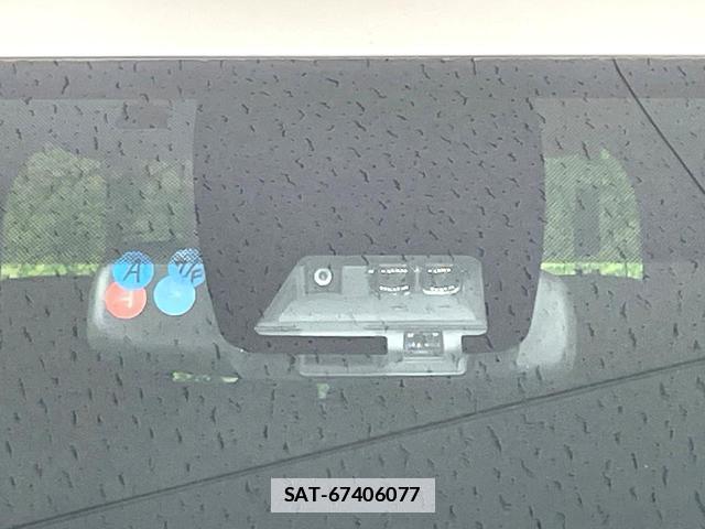 Toyota VOXY 2018-06 7868280-6