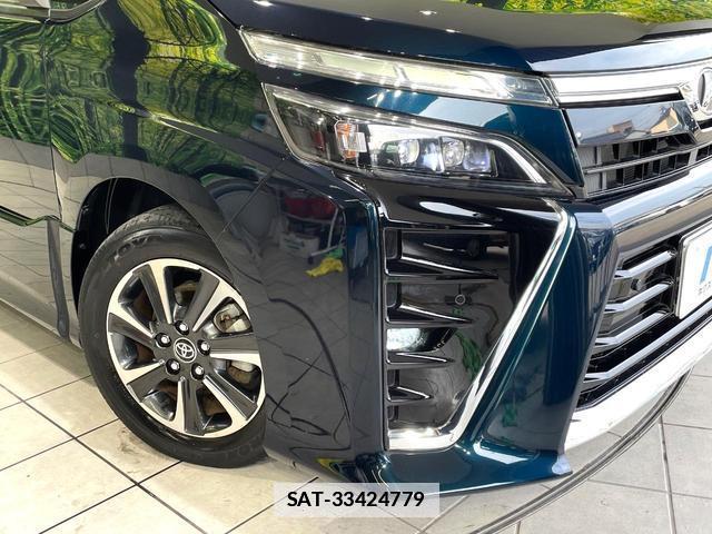 Toyota VOXY 2019-01 7868422-12