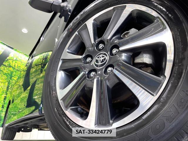 Toyota VOXY 2019-01 7868422-13