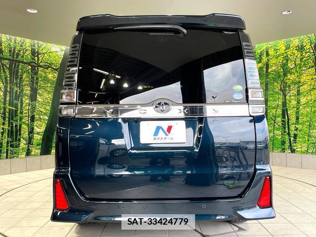 Toyota VOXY 2019-01 7868422-15