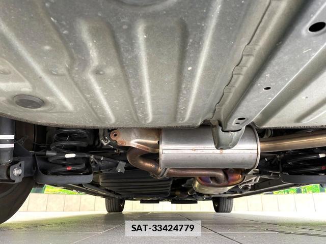 Toyota VOXY 2019-01 7868422-18