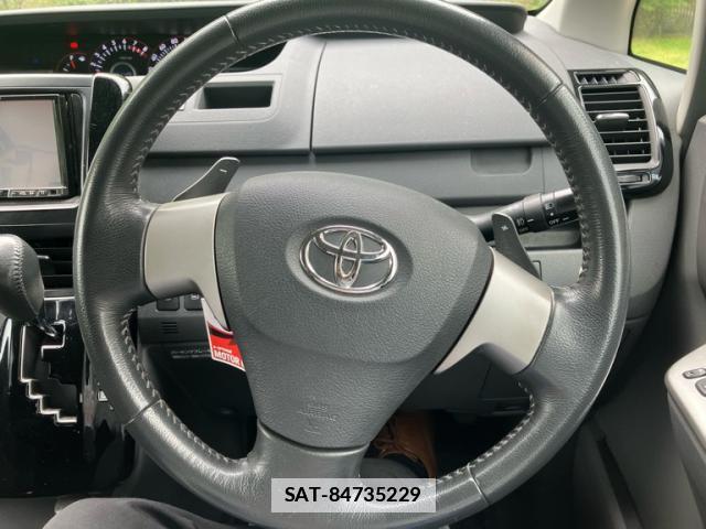 Toyota VOXY 2007-10 7868556-6