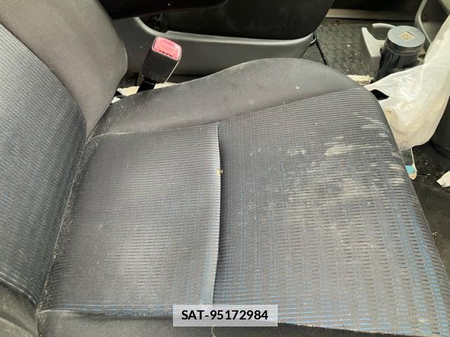 Toyota VOXY 2008-09 7868629-14