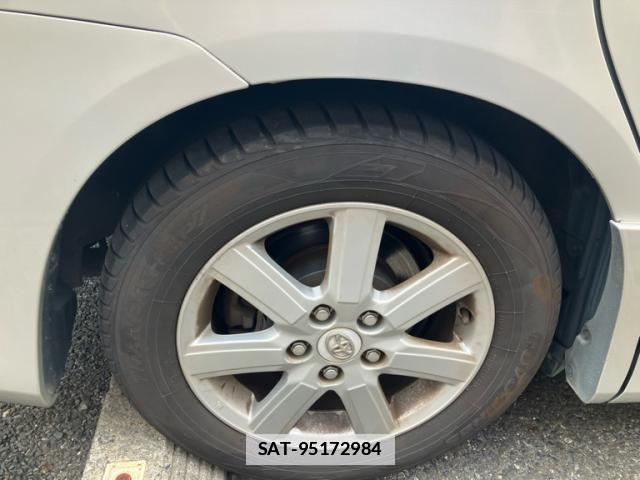 Toyota VOXY 2008-09 7868629-3