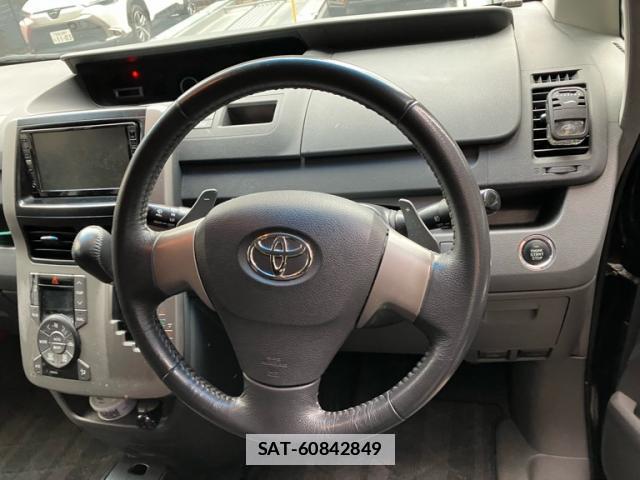 Toyota VOXY 2007-07 7868678-10
