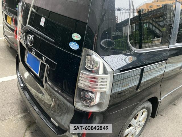 Toyota VOXY 2007-07 7868678-3