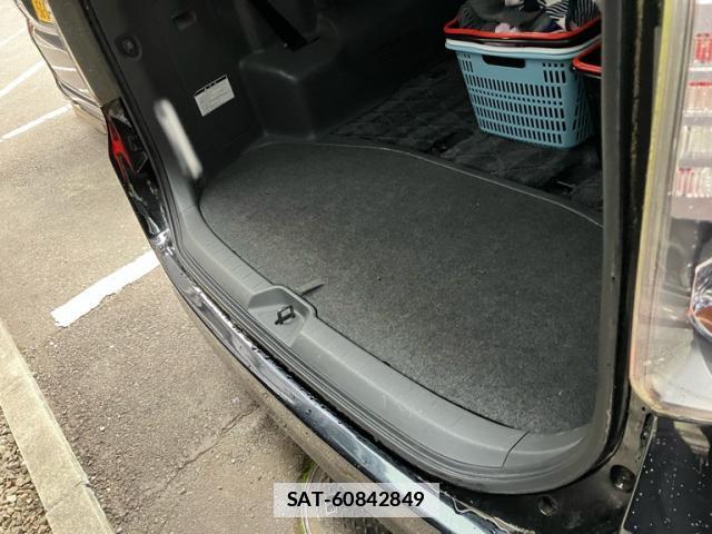 Toyota VOXY 2007-07 7868678-4