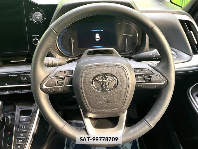 Toyota VOXY 2025-01 7868770-11