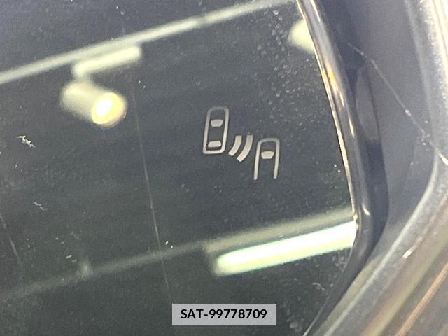 Toyota VOXY 2025-01 7868770-5