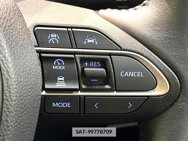Toyota VOXY 2025-01 7868770-6