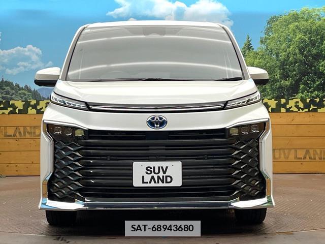 Toyota VOXY 2024-02 7868803-15