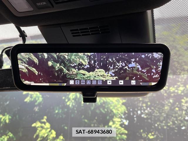 Toyota VOXY 2024-02 7868803-6