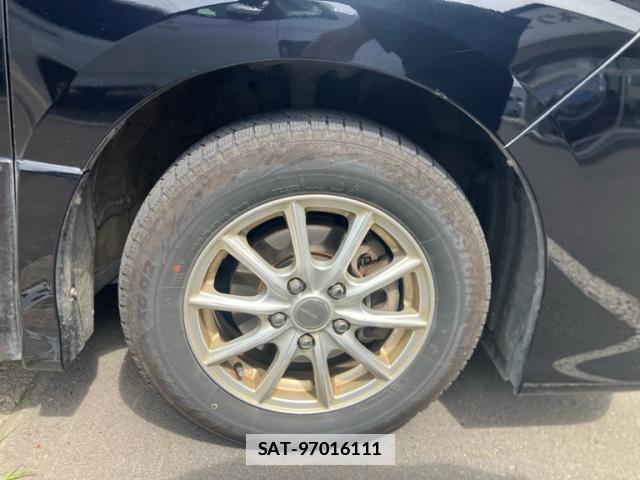 Toyota VOXY 2015-09 7868964-4