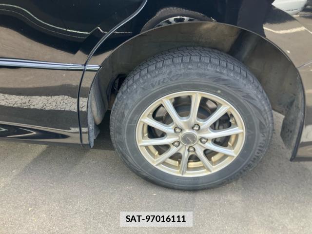 Toyota VOXY 2015-09 7868964-5