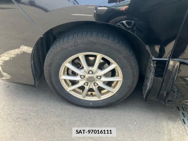 Toyota VOXY 2015-09 7868964-6