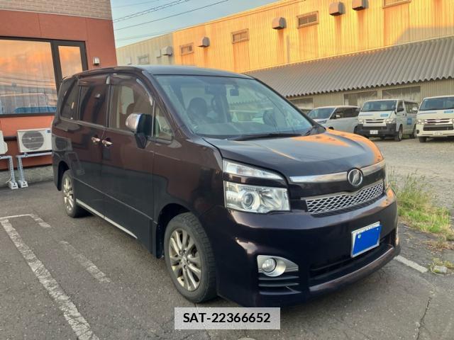 Toyota VOXY 2012-03 7869010-0