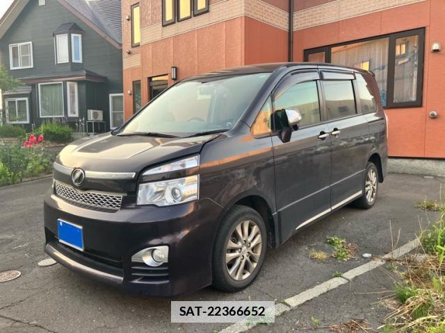 Toyota VOXY 2012-03 7869010-1