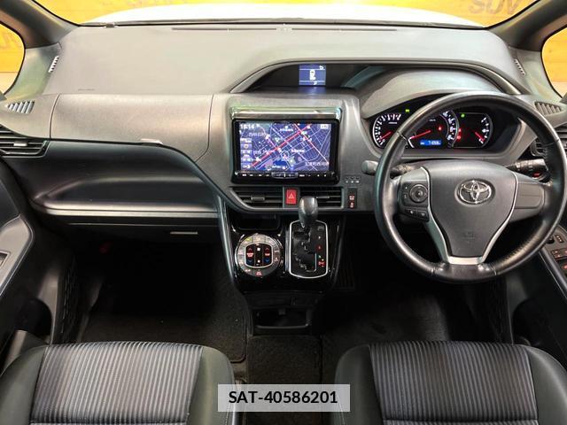 Toyota VOXY 2016-12 7869207-1