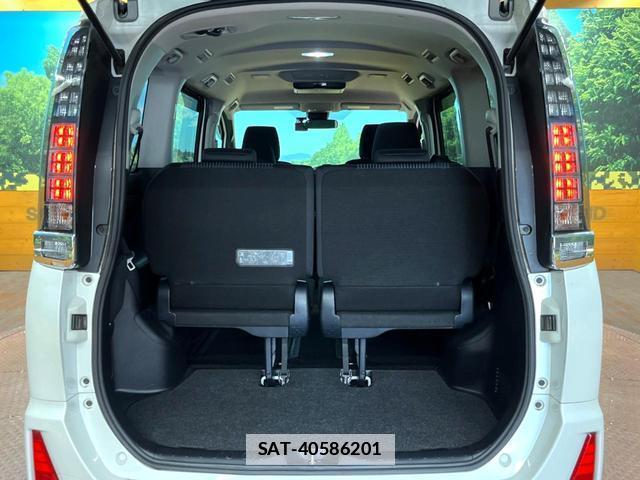 Toyota VOXY 2016-12 7869207-10