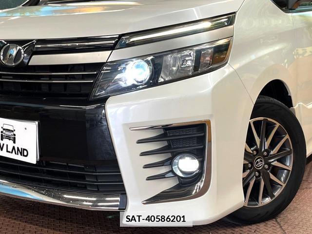 Toyota VOXY 2016-12 7869207-12