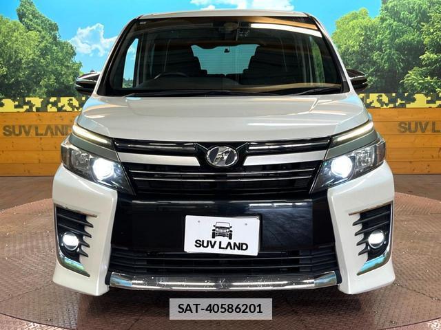 Toyota VOXY 2016-12 7869207-14