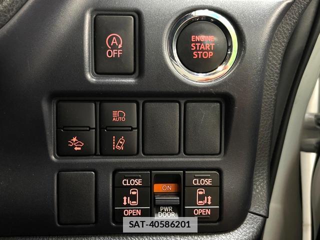 Toyota VOXY 2016-12 7869207-5