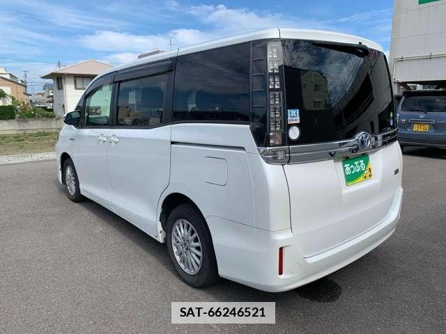 Toyota VOXY 2016-07 7869237-12