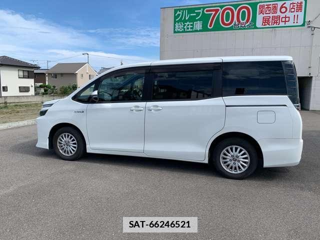 Toyota VOXY 2016-07 7869237-13