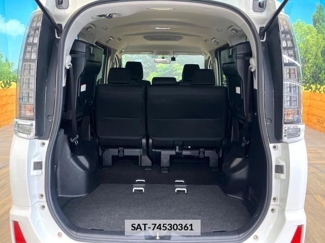 Toyota VOXY 2014-06 7869279-10