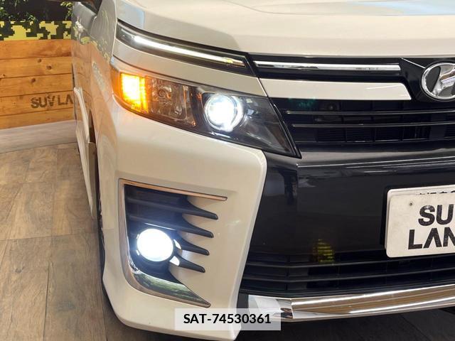 Toyota VOXY 2014-06 7869279-12