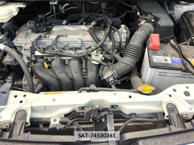 Toyota VOXY 2014-06 7869279-17