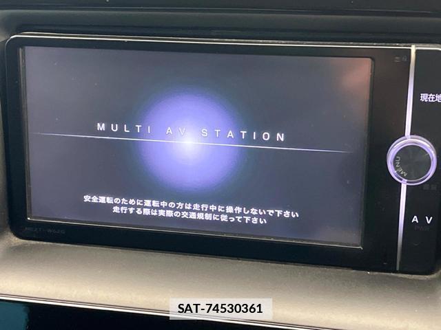 Toyota VOXY 2014-06 7869279-2