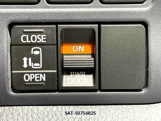 Toyota VOXY 2014-07 7869455-4