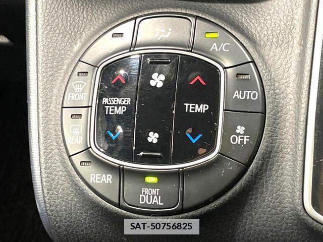 Toyota VOXY 2014-07 7869455-6