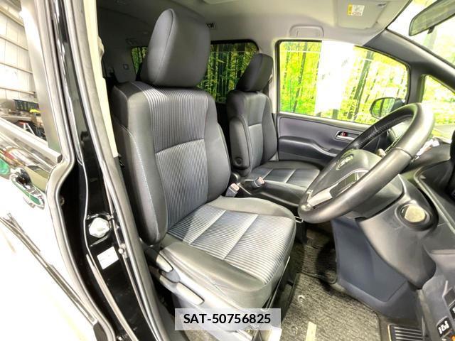 Toyota VOXY 2014-07 7869455-7