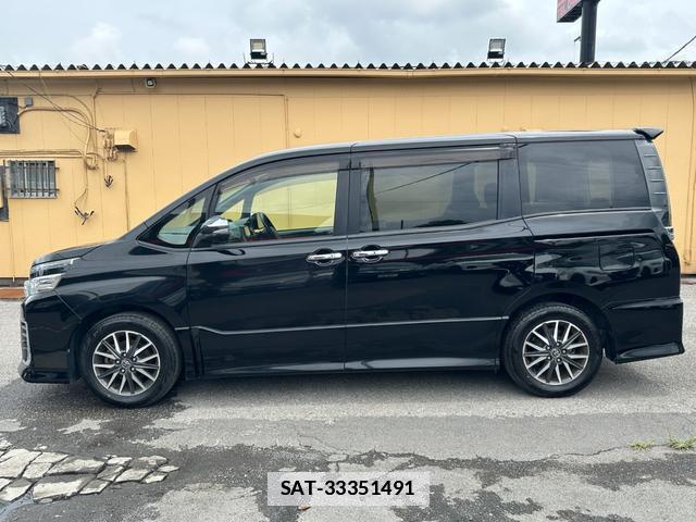 Toyota VOXY 2016-05 7869503-19