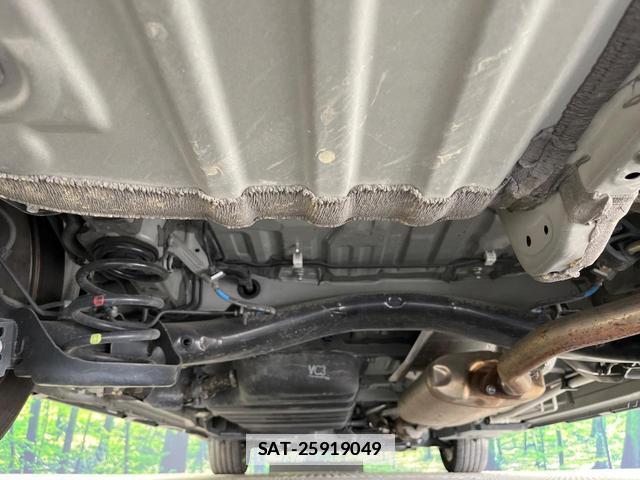 Toyota VOXY 2023-03 7869794-19
